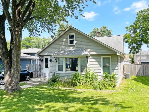 1130 Adelia St, Downers Grove, IL 60516