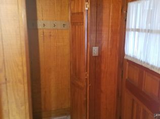 810 W 13th St, New Castle, DE 19720