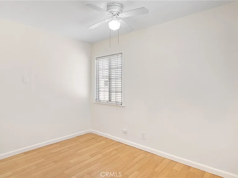 1104 Torrance Blvd — Photo 7