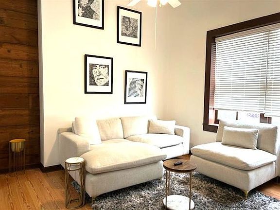 3rd image of 923 Constance St APT 111
