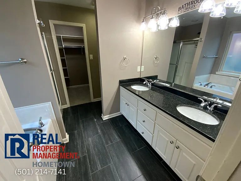 2809 Ewing Ln — Photo 11