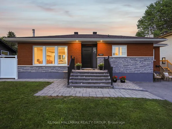 1583 Maxime St, Ottawa, ON K1B 3K9
