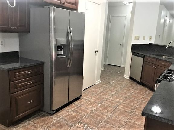 5th image of 11622 Meadowchase Dr