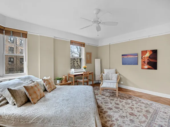 120 Cabrini Boulevard image 10 of 24