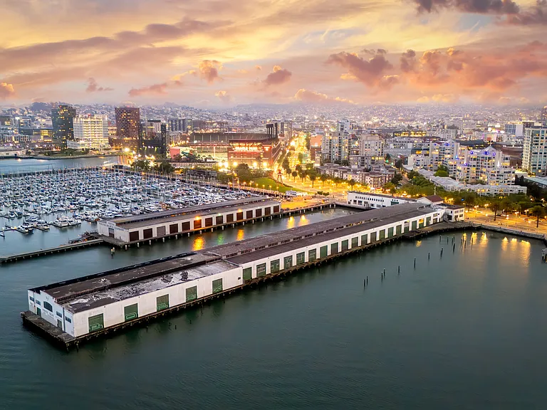 South Beach Marina Apartments — Photo 91