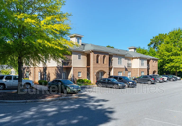104 Thornton Ct #E — Photo 42