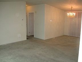 5th image of 14727 43rd Ave NE Unit 3