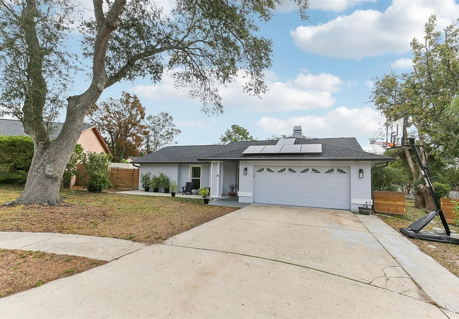 4 bed, 2.0 bath, 1682 sqft, $5,000 — Photo 1