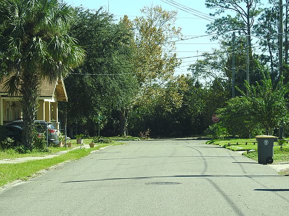 4th image of 1244 Pippin St