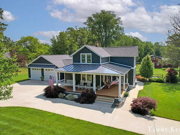 3735 63rd St, Saugatuck, MI 49453