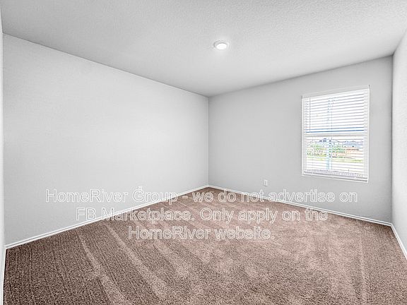 5th image of 408 Jacks Pl