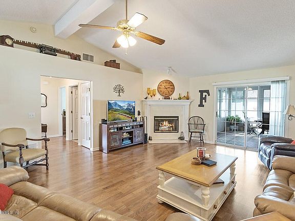 5th image of 4333 Gentle Knoll Dr N