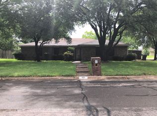 401 Burnell Cir, Woodway, TX 76712