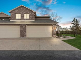 1062 W Willis Way, Appleton, WI 54913