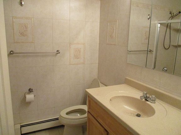 2nd image of 2580 E 2nd St #3