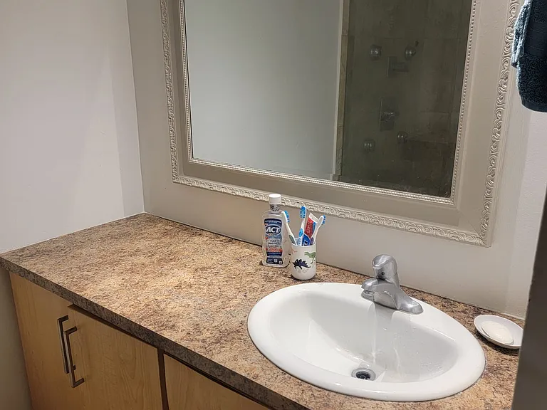 7441 Wayne Ave #8R — Photo 16