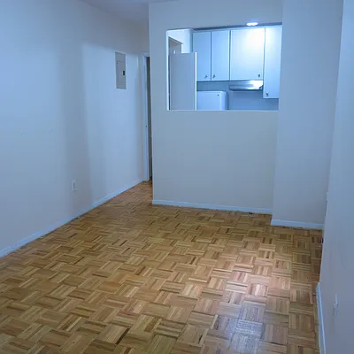 Rented by City & Suburban | media 18
