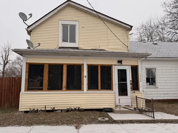 1024 S Warren St, Peoria, IL 61605