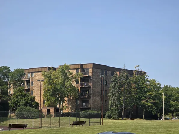 425 Walnut Creek Ln Unit 1601, Lisle, IL 60532