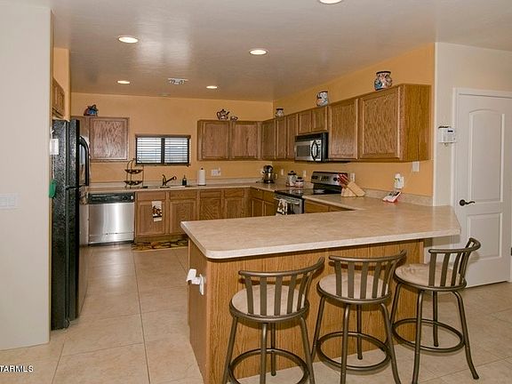 4th image of 10806 N Coyote Ln