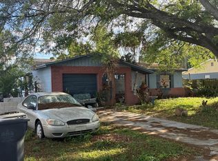 7413 Aripeka Dr, Tampa, FL 33619