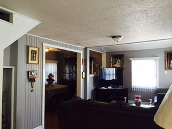 3rd image of 99 Pond St