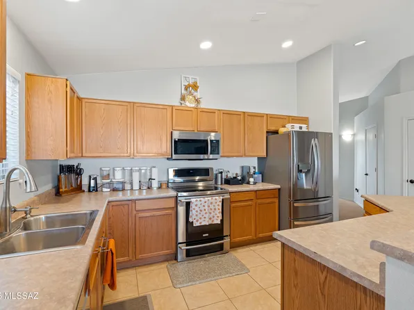 509 E Cactus Mountain Dr, Vail, AZ 85641