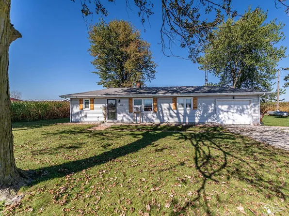 13748 Yankee Rd, Ottawa Lake, MI 49267
