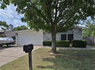 1704 Yorkshire St, Fort Worth, TX 76134