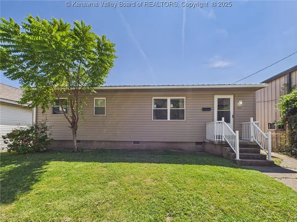 103 Dunbar Ave, Dunbar, WV 25064