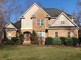 2513 Hillyer Ln, Signal Mountain, TN 37377