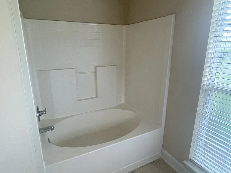 148 Old Ivy Rd — Photo 11