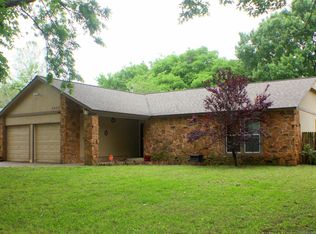 3633 E 143rd St S, Bixby, OK 74008