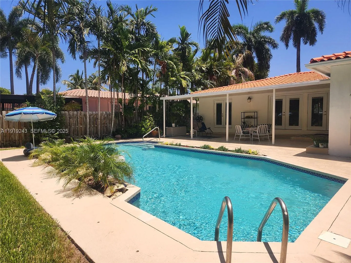 1229 Jefferson Street, Hollywood, FL 33019 — Photo 1