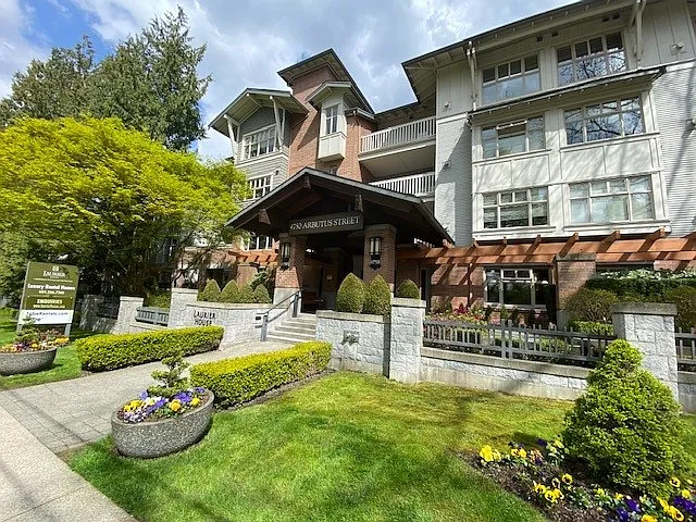 4750 Arbutus St #315