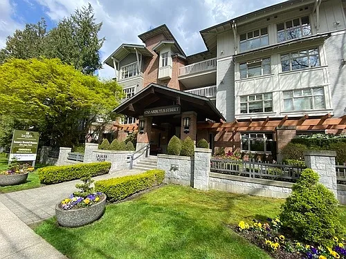 4750 Arbutus St #316 Photo 1
