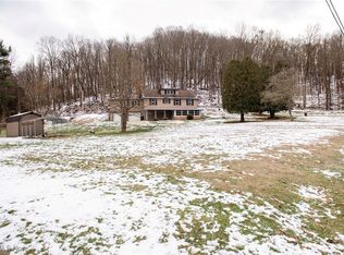 1549 Ridge Rd NE, New Philadelphia, OH 44663