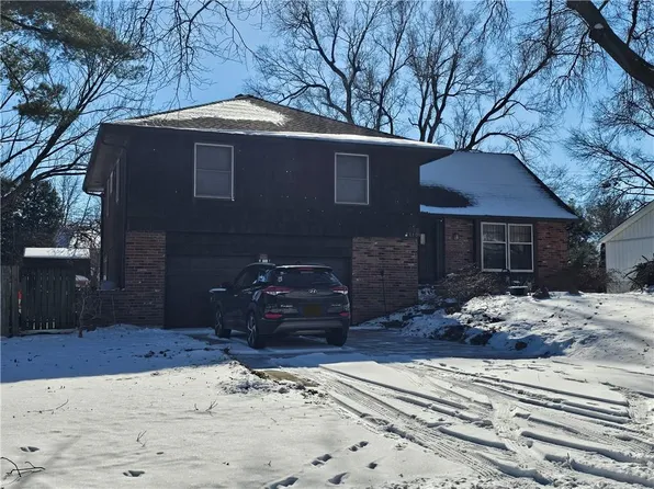 8101 W 98th St, Overland Park, KS 66212
