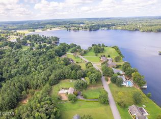 336 Eastern Shores Sr Dr, Lexington, TN 38351