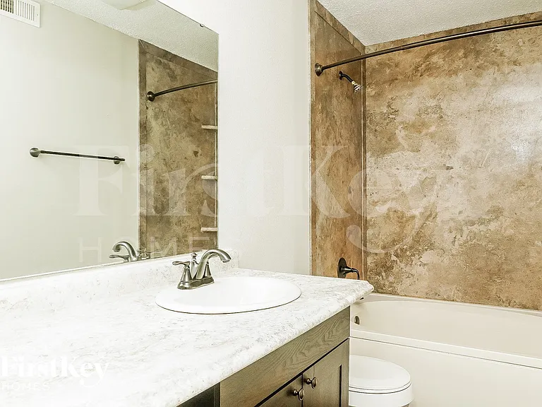 1181 Kenwood Dr — Photo 9