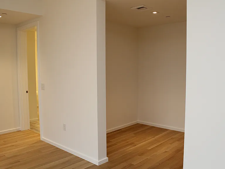 1075 NW Northrup St #408 — Photo 20
