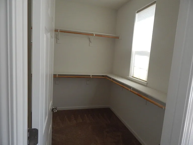 2537 Webster Ct — Photo 15