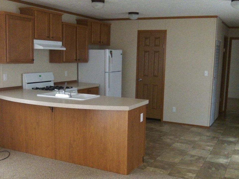 2nd image of 177 N Center St Trlr 21