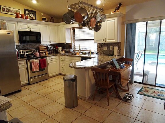 4th image of 2930 NW 94th Ave
