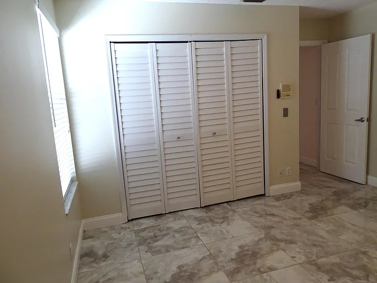 6325 Winding Lake Dr — Photo 19