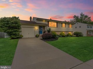34 Abbington Ln, Sewell, NJ 08080