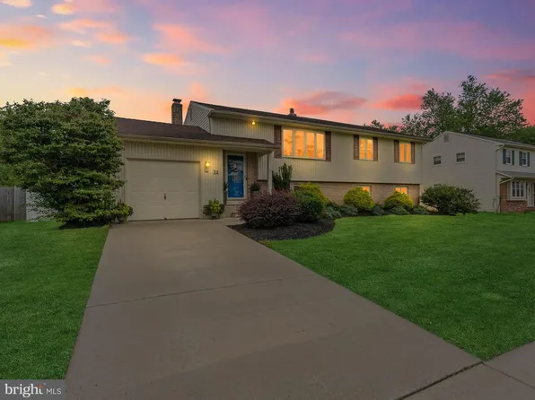 34 Abbington Ln, Sewell, NJ 08080