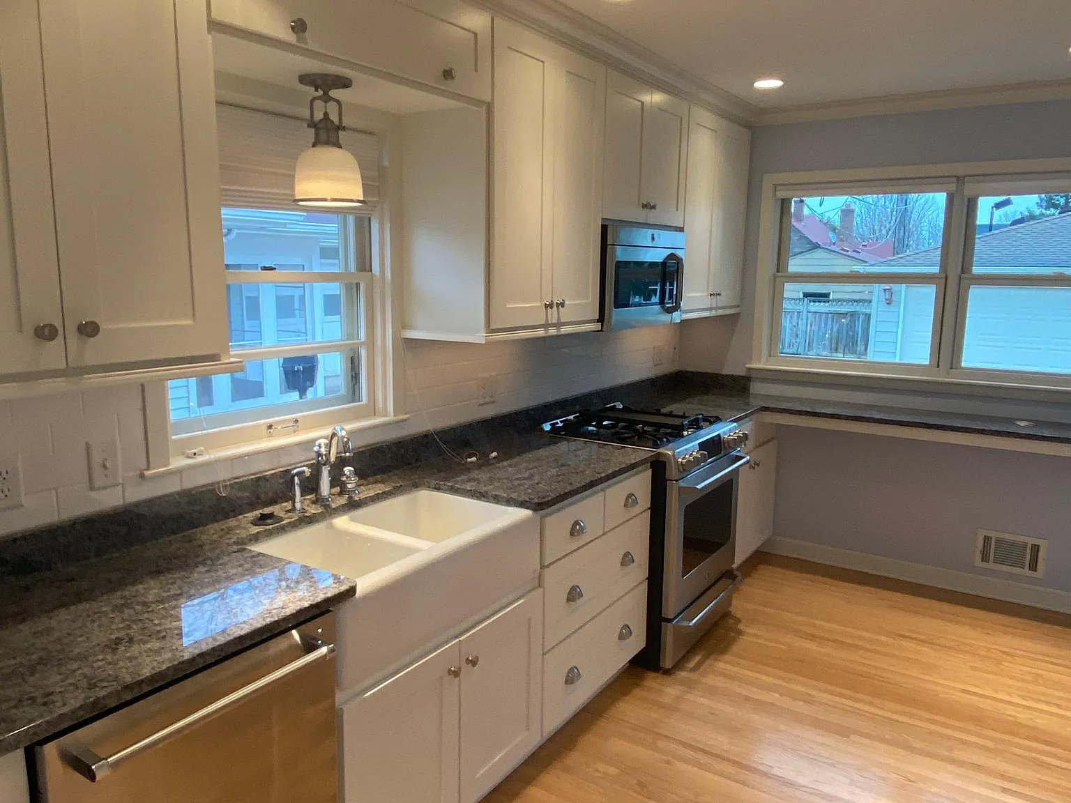 6117 Oaklawn Ave — Photo 1