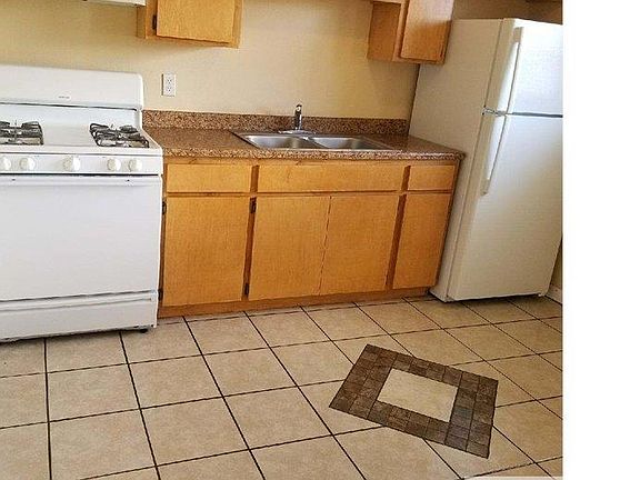 4th image of 8322 Comet St