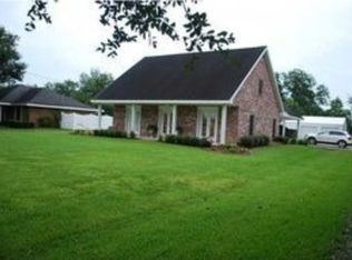 1330 Breaux Bridge Sr High Road, Breaux Bridge, LA 70517